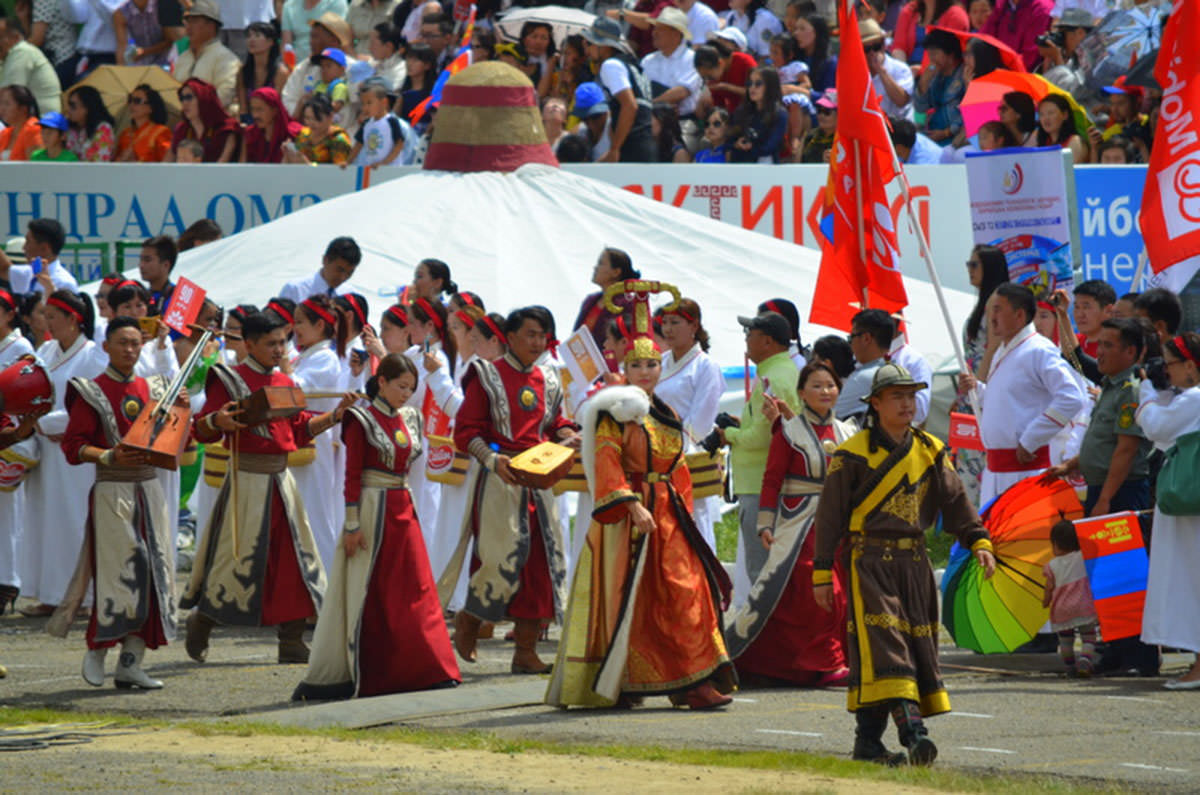 The Mongols in Deel – Traditional Costume Show